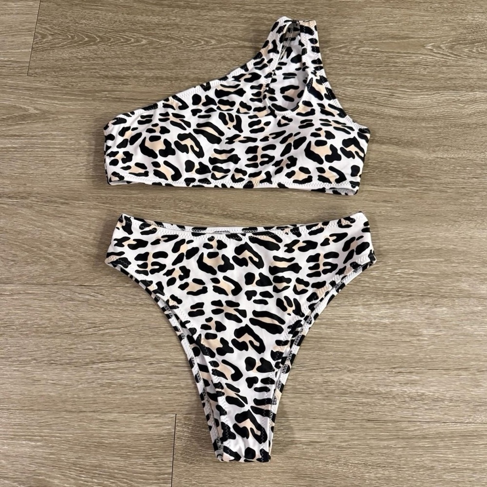 Animal Print High Waisted One Shoulder Bikini Small Great Condition